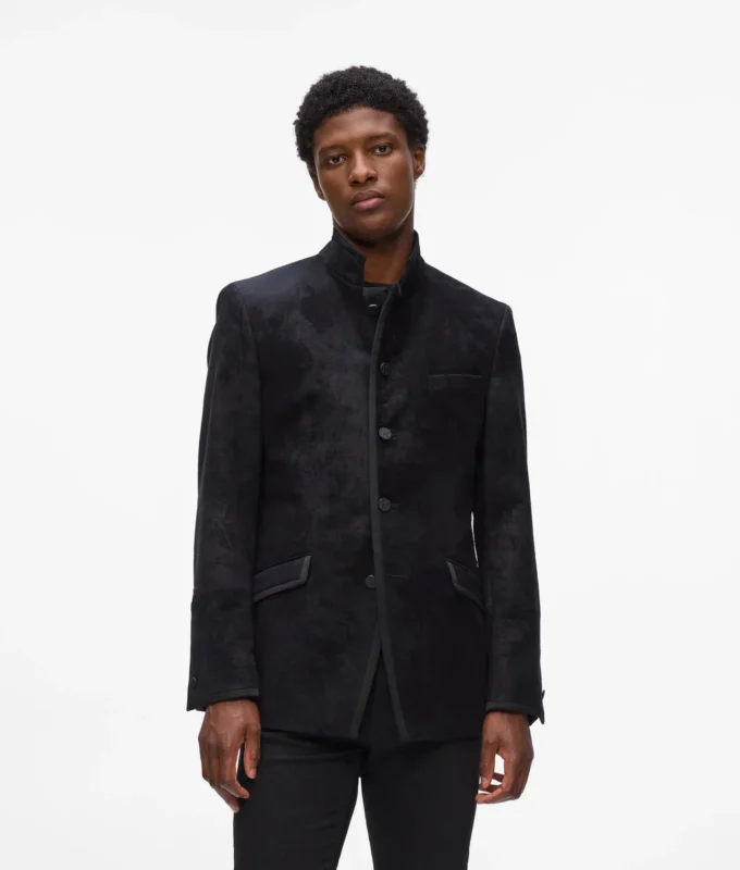 Blazer mit hohem Stehkragen Blazer mit hohem Stehkragen