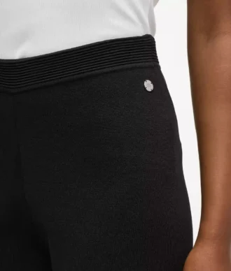 Culottes mit kontrastierenden Paspeln