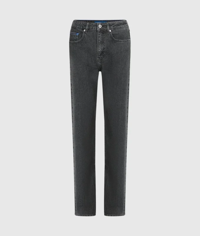 Gerade geschnittene Jeans mit hoher Taille Gerade geschnittene Jeans mit hoher Taille