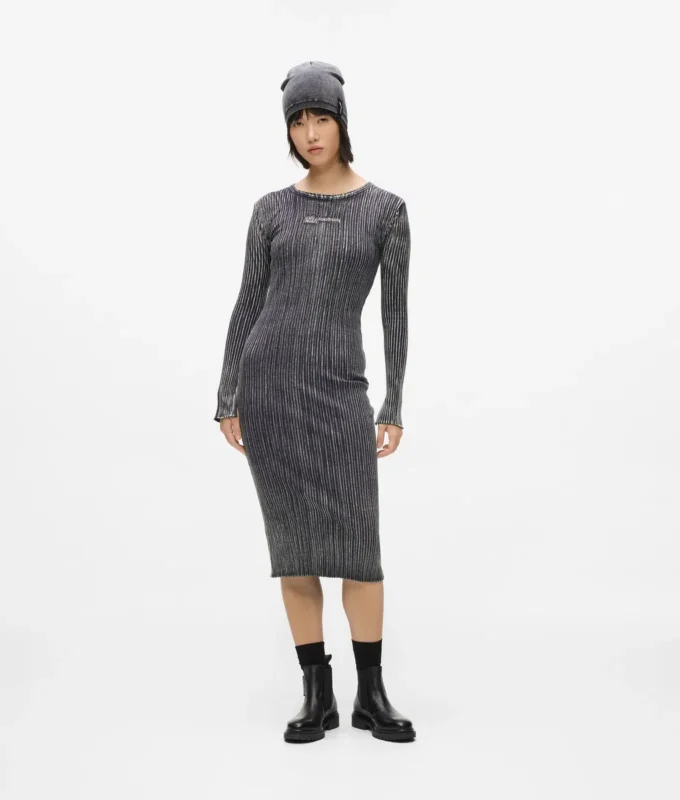 Geripptes Langarmkleid Geripptes Langarmkleid