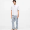 Gestreiftes Pyjama-Set Gestreiftes Pyjama-Set