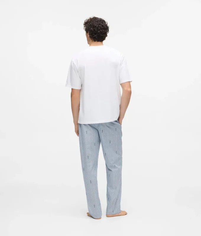 Gestreiftes Pyjama-Set Gestreiftes Pyjama-Set