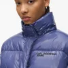 Glänzende, kastenförmige Daunenjacke Glänzende, kastenförmige Daunenjacke
