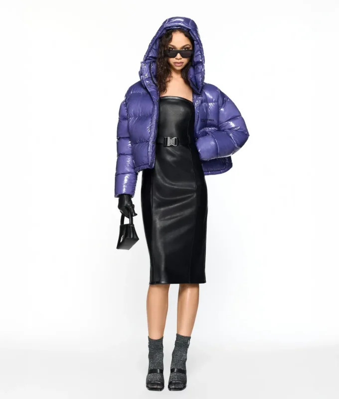 Glänzende, kastenförmige Daunenjacke Glänzende, kastenförmige Daunenjacke