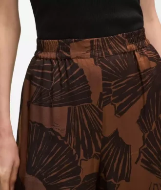Hose mit Fächerprint