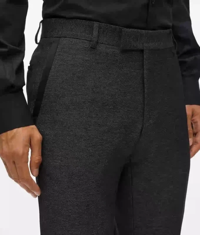 Hose mit Satin-Details Hose mit Satin-Details