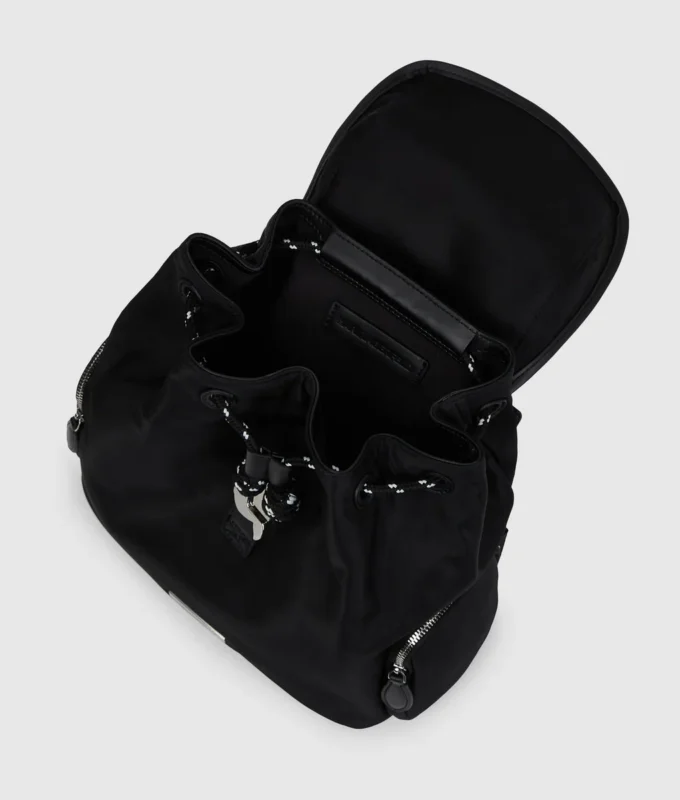 Ikon kleiner Rucksack aus Nylon mit Patte