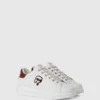 Ikon NFT Kapri Sneakers