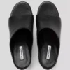 IKON SANDALEN MIT KITTY-ABSATZ IKON SANDALEN MIT KITTY-ABSATZ
