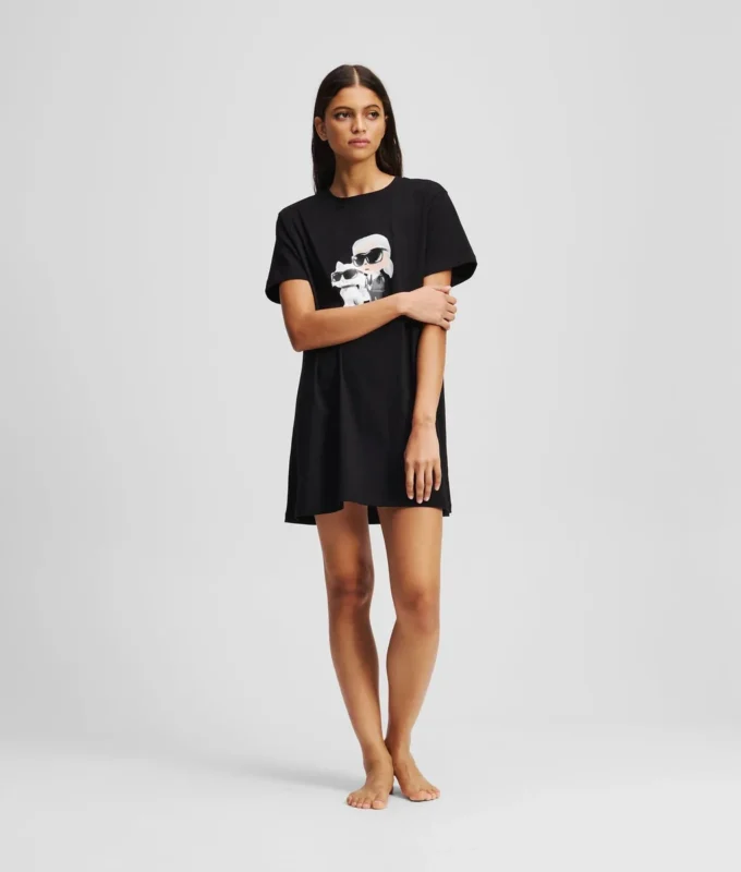 IKON T-SHIRT-PYJAMAKLEID