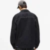 Jacke mit Kontrastnähten Jacke mit Kontrastnähten