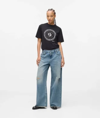 Jeans mit niedriger Leibhöhe und weitem Bein Jeans mit niedriger Leibhöhe und weitem Bein