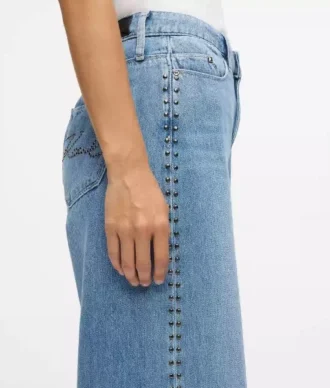 Jeans mit Nieten