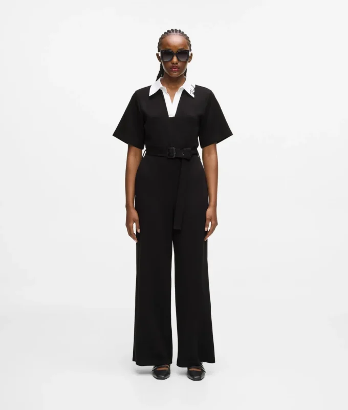Jumpsuit mit charakteristischem Kragen