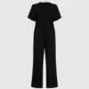 Jumpsuit mit charakteristischem Kragen