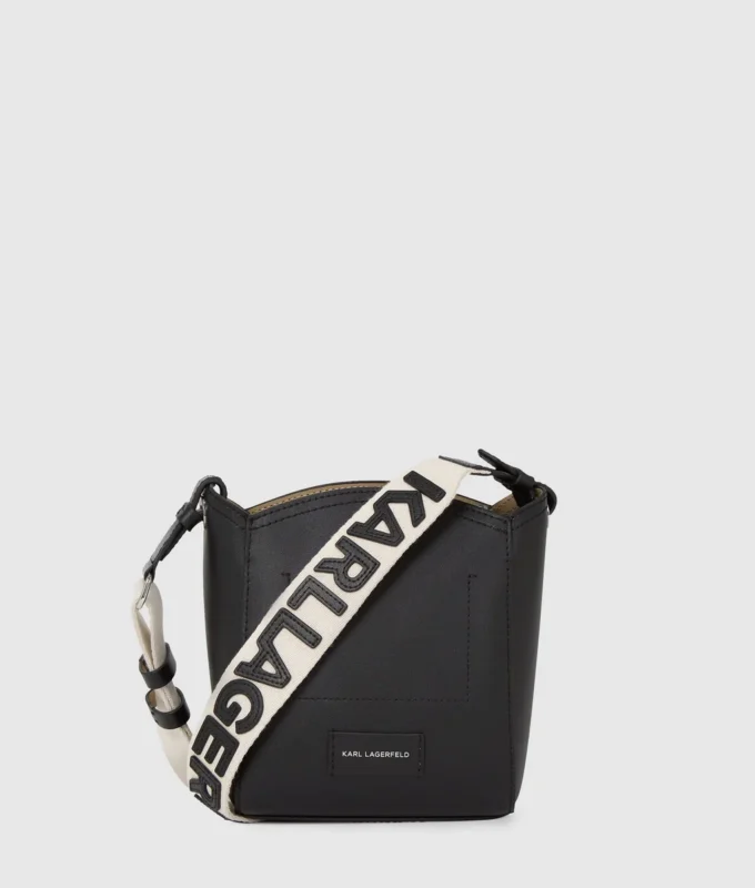 K/Circle kleine Beuteltasche