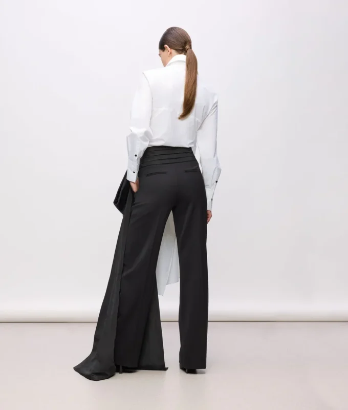 KL Studio Bluse mit Schleifendetail KL Studio Bluse mit Schleifendetail