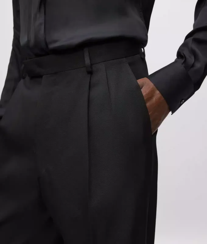 KL Studio Maßgeschneiderte Hose KL Studio Maßgeschneiderte Hose