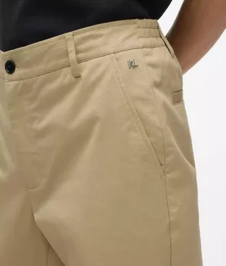 Klassische Chino-Hose