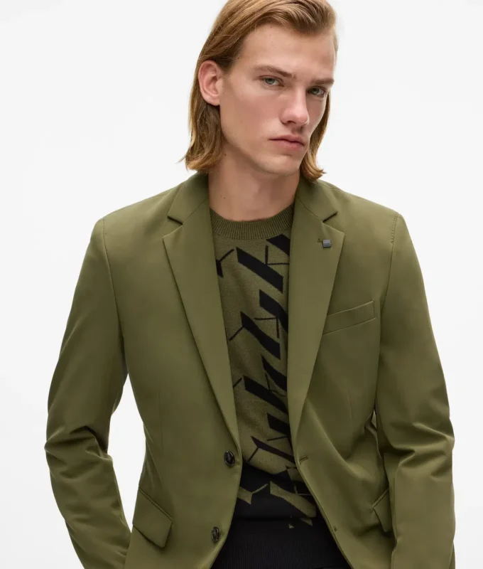 Klassischer, taillierter Blazer Klassischer, taillierter Blazer