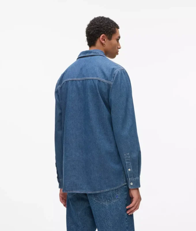 Klassisches Jeanshemd Klassisches Jeanshemd