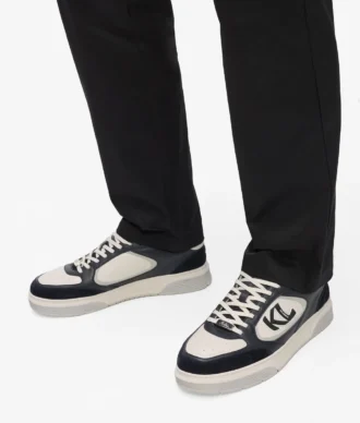 Kourtney Sneakers mit seitlicher Verzierung Kourtney Sneakers mit seitlicher Verzierung