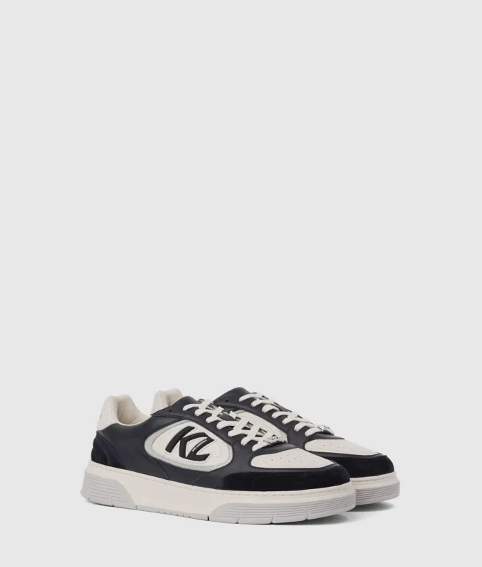 Kourtney Sneakers mit seitlicher Verzierung