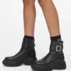 Kreeper-Stiefel mit Keilabsatz in Wadenlänge