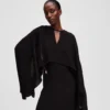 KURZES CAPE-KLEID KURZES CAPE-KLEID