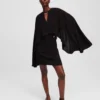 KURZES CAPE-KLEID KURZES CAPE-KLEID