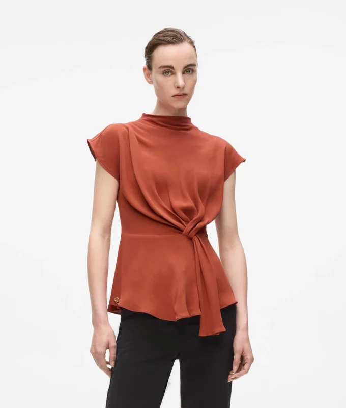 KURZÄRMELIGE BLUSE MIT KNOTEN
