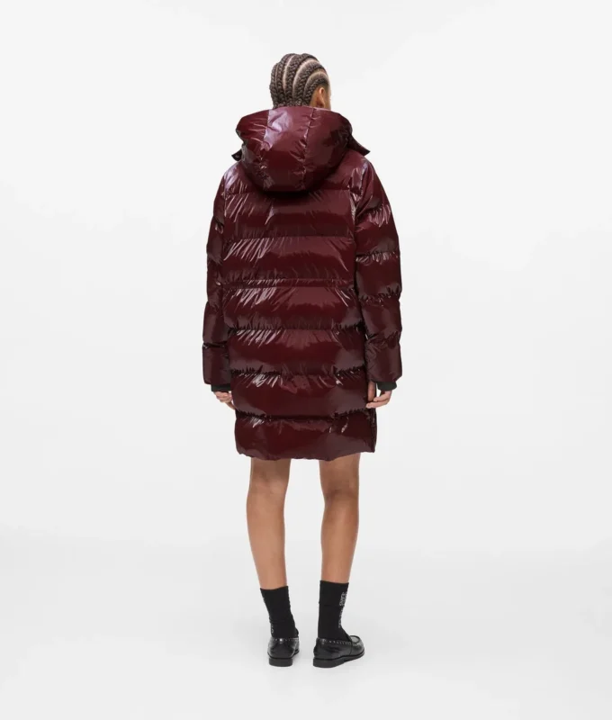 Lange Pufferjacke mit Perlmuttglanz Lange Pufferjacke mit Perlmuttglanz