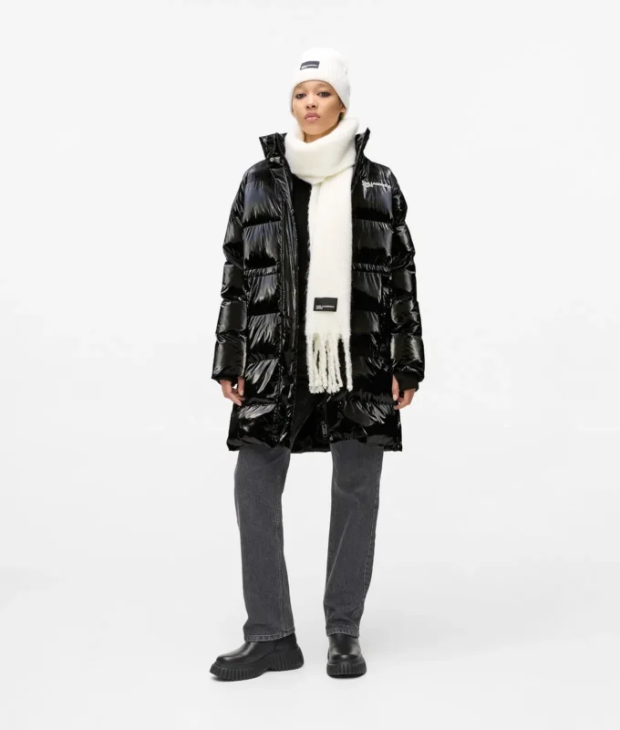 Lange Pufferjacke mit Perlmuttglanz Lange Pufferjacke mit Perlmuttglanz
