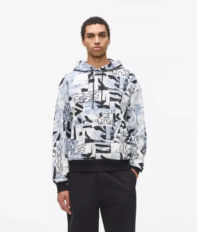 Locker sitzender Hoodie mit durchgehendem Monogramm Locker sitzender Hoodie mit durchgehendem Monogramm