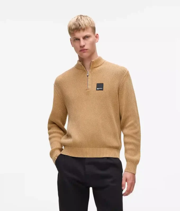 Locker sitzender Pullover mit halbem Reißverschluss Locker sitzender Pullover mit halbem Reißverschluss