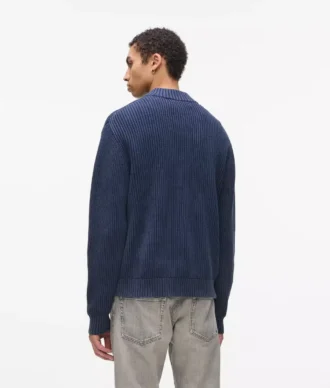 Locker sitzender Pullover mit halbem Reißverschluss