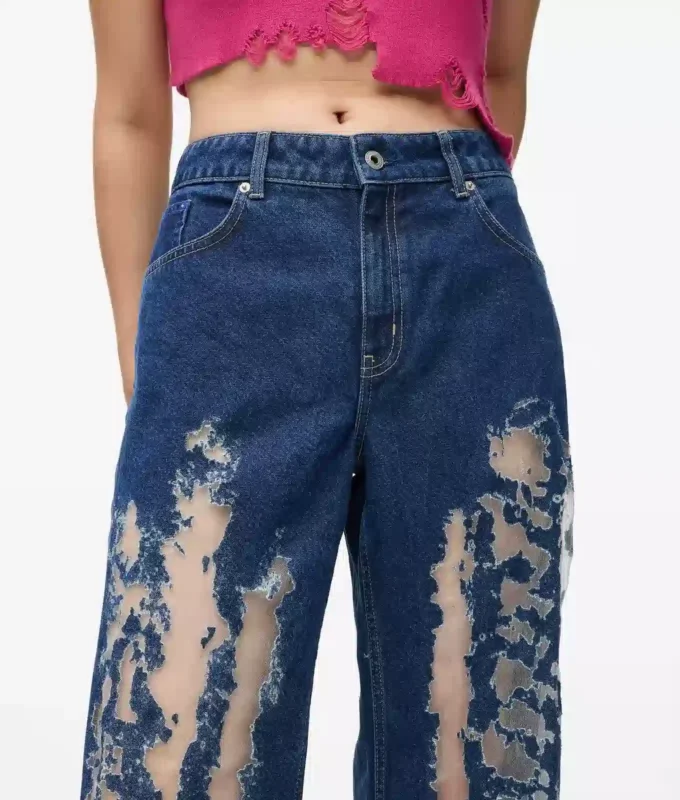 Lässige Jeans mit mittlerer Leibhöhe und Used-Look Lässige Jeans mit mittlerer Leibhöhe und Used-Look