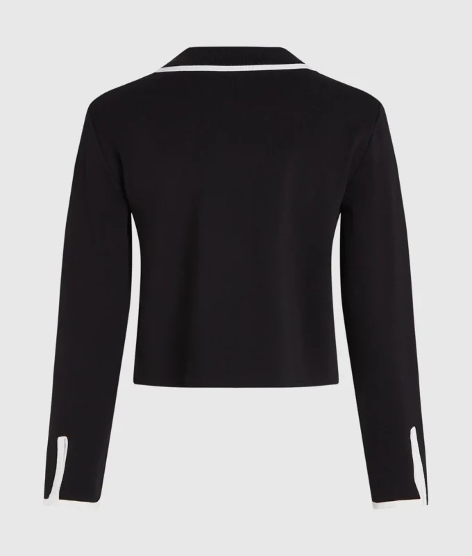 Maßgeschneiderte Strickjacke Maßgeschneiderte Strickjacke