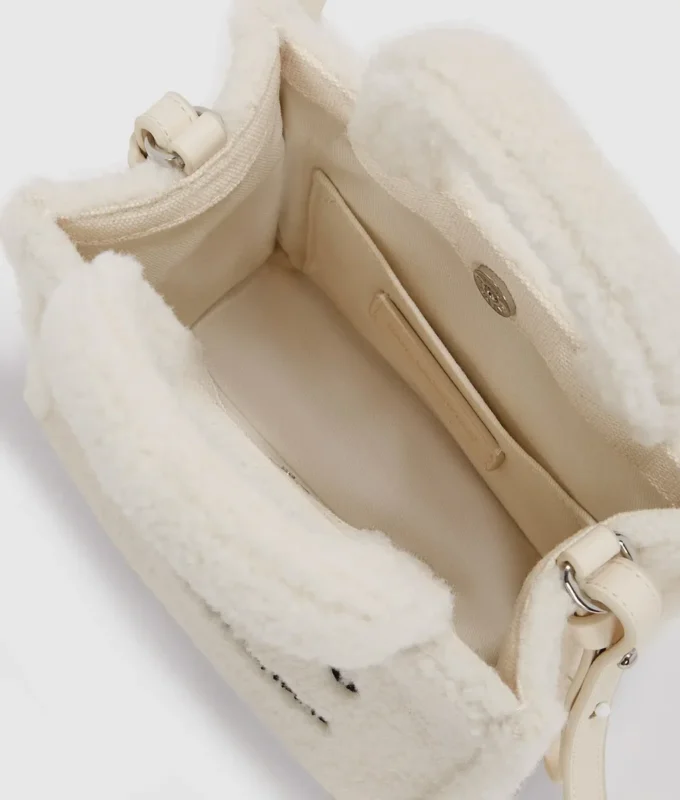 Mini-Tasche aus Lammfellimitat von Rue St-Guillaume Mini-Tasche aus Lammfellimitat von Rue St-Guillaume
