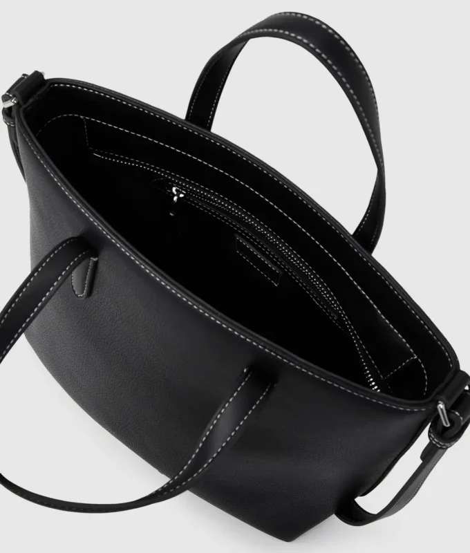 Mini-Tasche mit Metalllogo Mini-Tasche mit Metalllogo