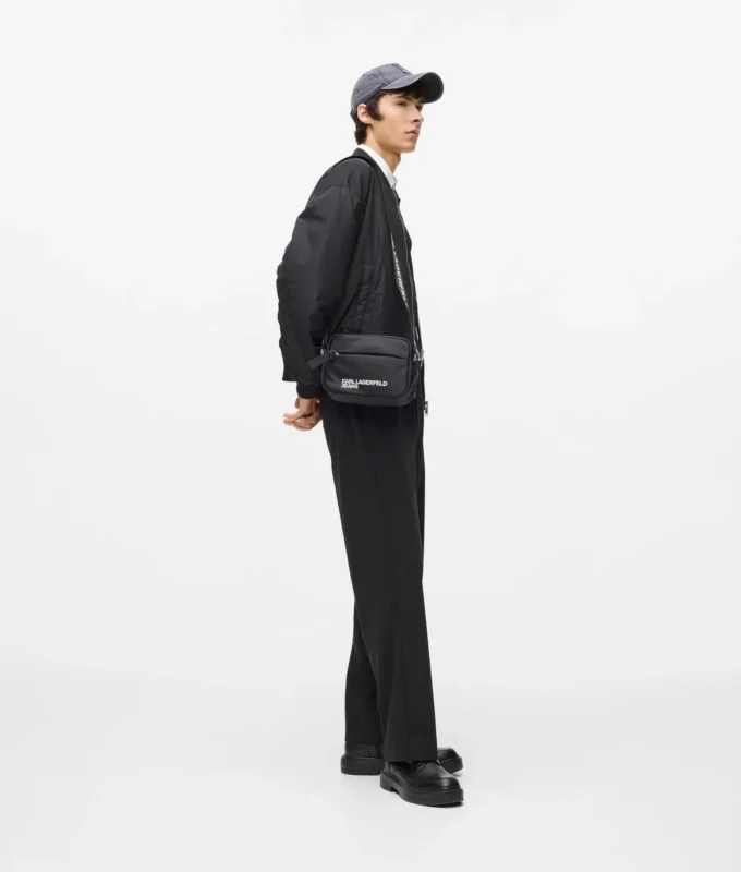 NYLON-UMHÄNGETASCHE NYLON-UMHÄNGETASCHE