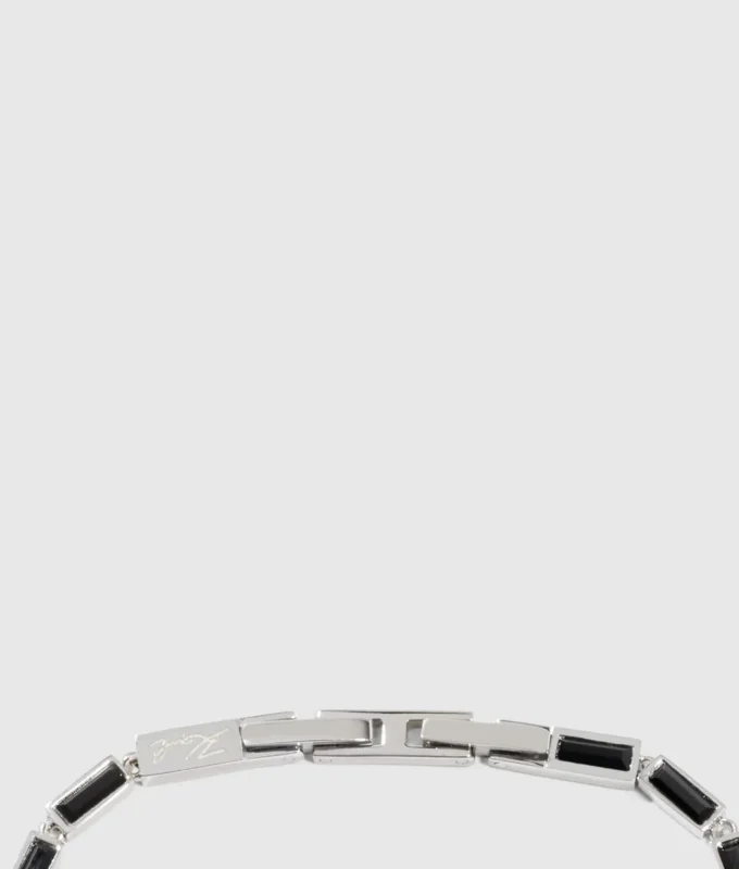 PAVÉ-CHARM-ARMBAND PAVÉ-CHARM-ARMBAND