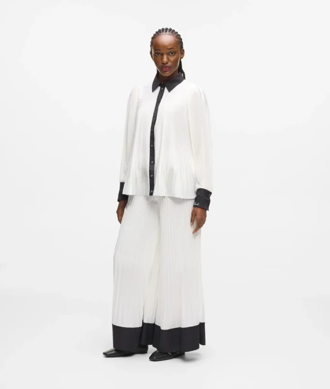Plissierte Hose mit weitem Bein