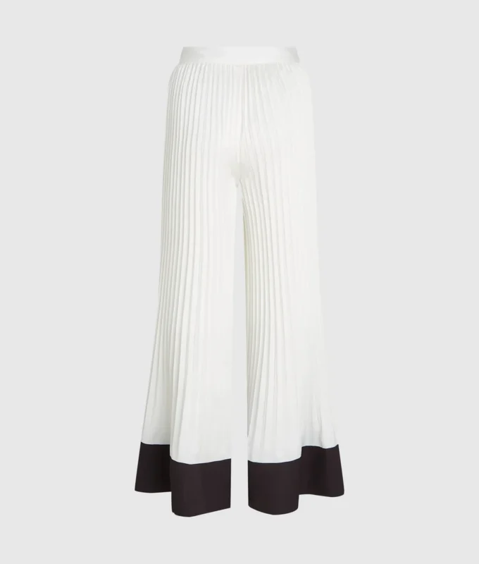 Plissierte Hose mit weitem Bein
