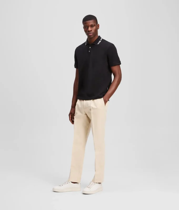 POLOSHIRT MIT KONTRASTREISEN POLOSHIRT MIT KONTRASTREISEN