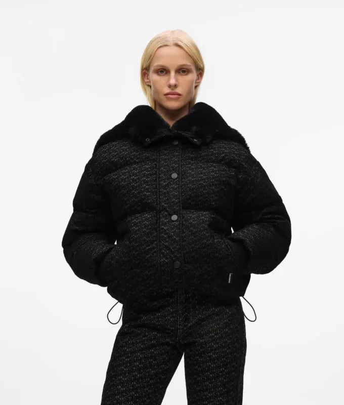Pufferjacke mit Allover-Print Pufferjacke mit Allover-Print