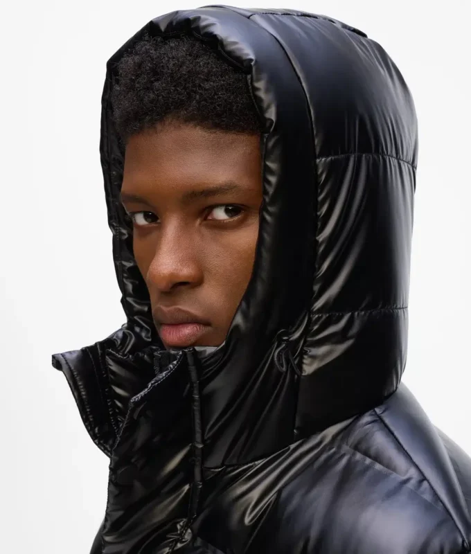 Pufferjacke mit Kapuze Pufferjacke mit Kapuze