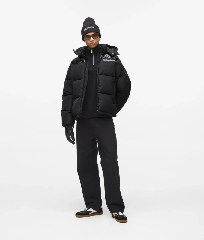 Pufferjacke mit Logo