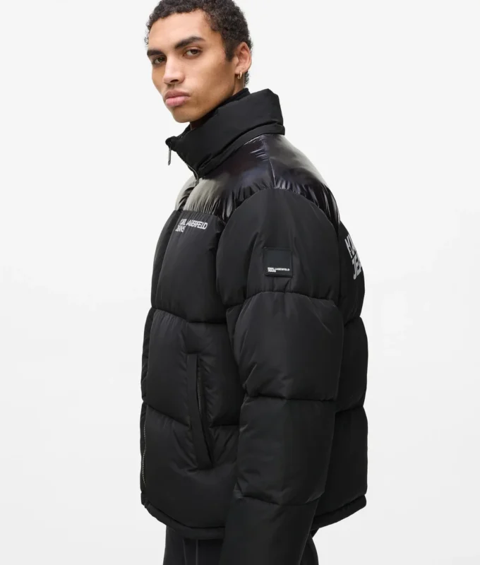 Pufferjacke mit Logo