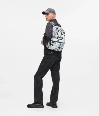Rucksack mit durchgehendem Grafikprint